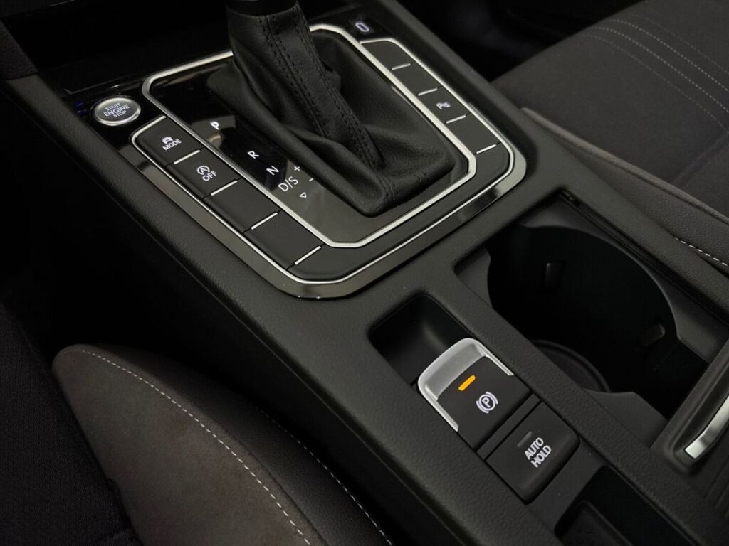 Volkswagen Passat 2021 9