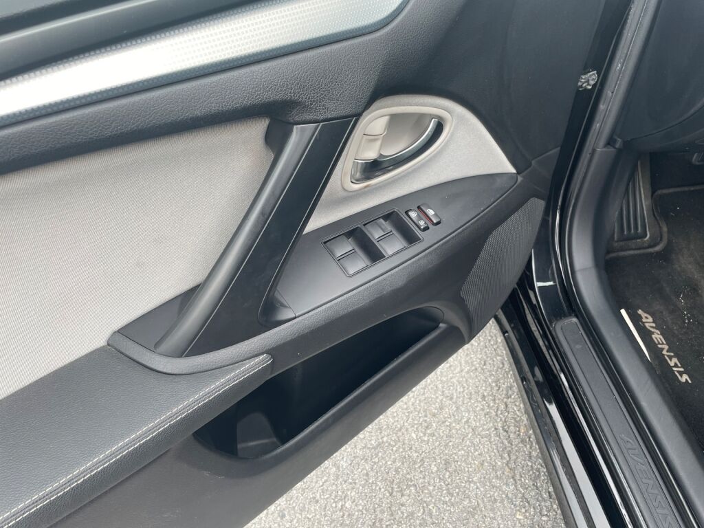 Toyota Avensis 2016 