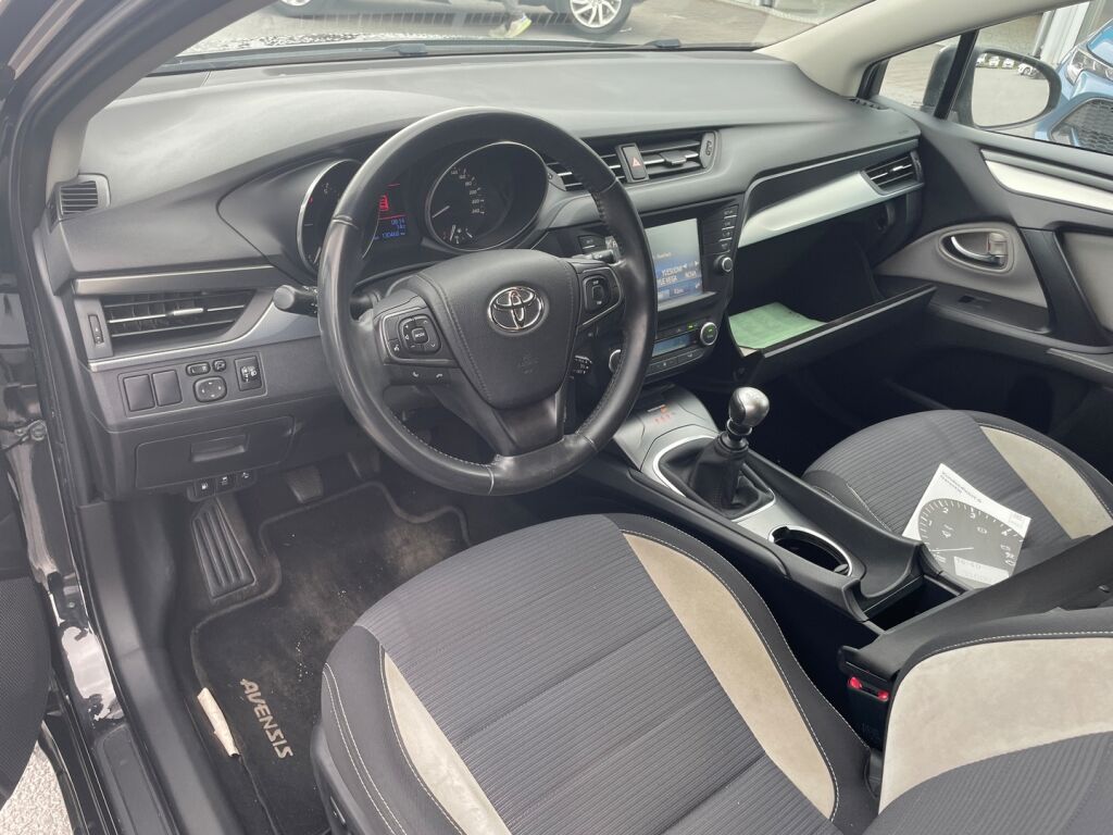 Toyota Avensis 2016 