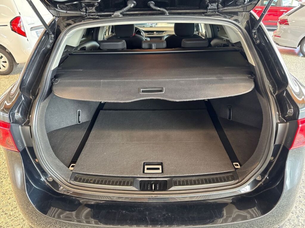 Toyota Avensis 2016 