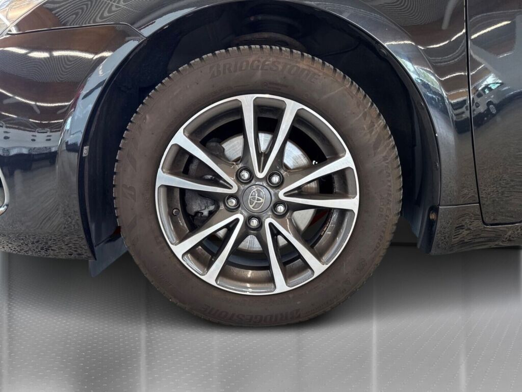 Toyota Avensis 2016 