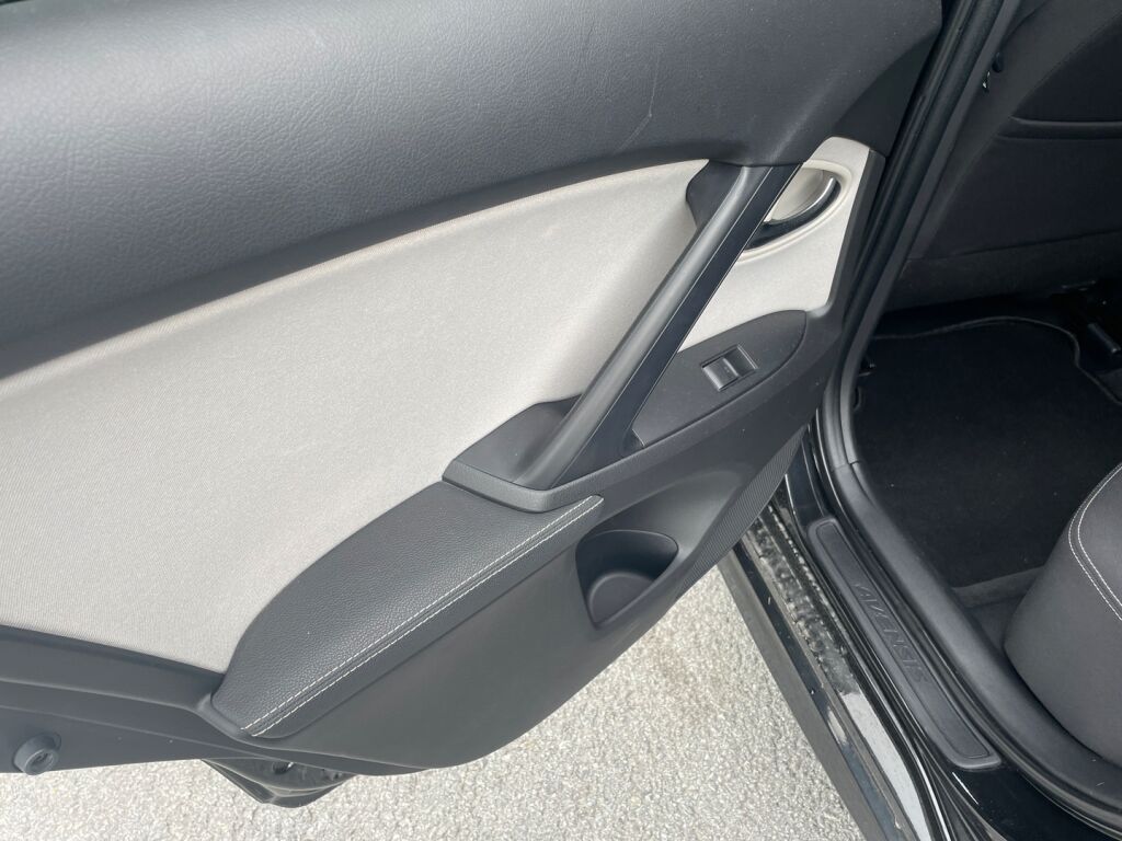 Toyota Avensis 2016 