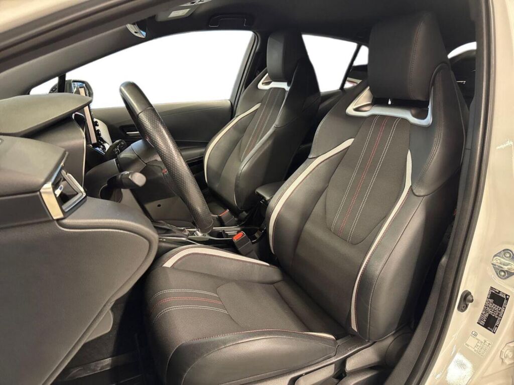 Toyota Corolla 2021 Valkoinen