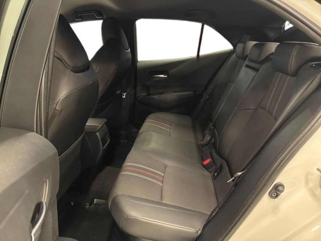 Toyota Corolla 2021 Valkoinen