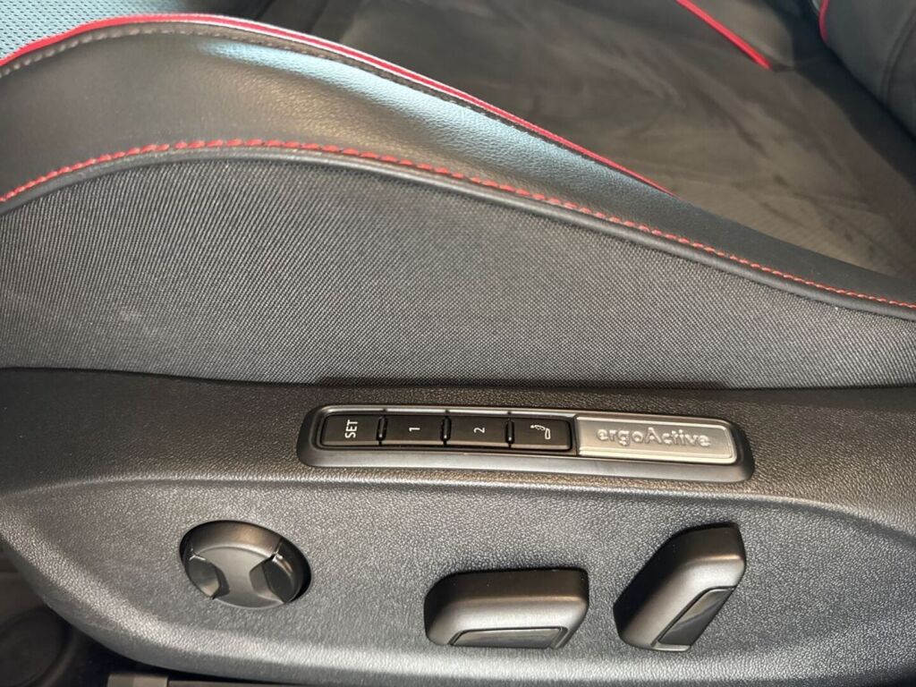 Volkswagen ID.7 2025 Punainen (Kings Red)
