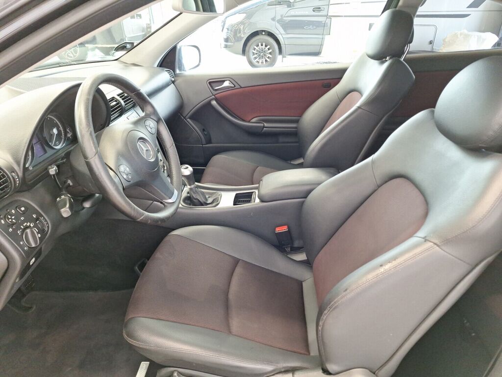 Mercedes-Benz CLC 2008 Musta