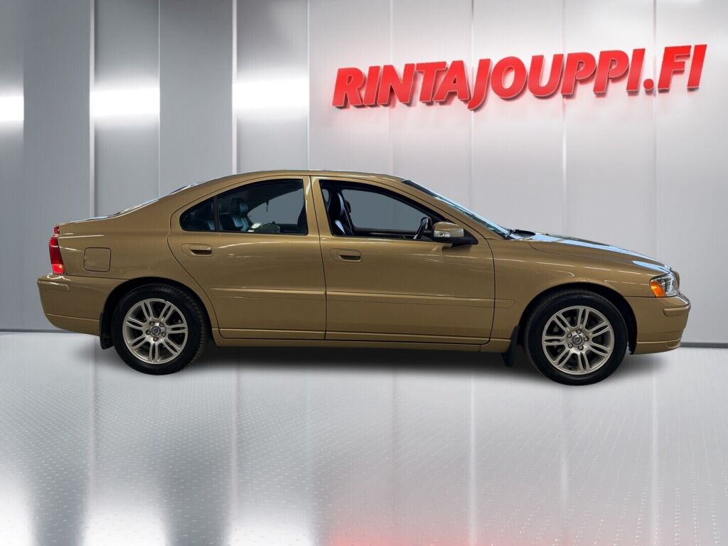 Volvo S60 2008 Keltainen