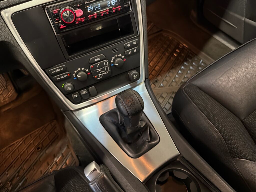 Volvo S60 2008 Keltainen