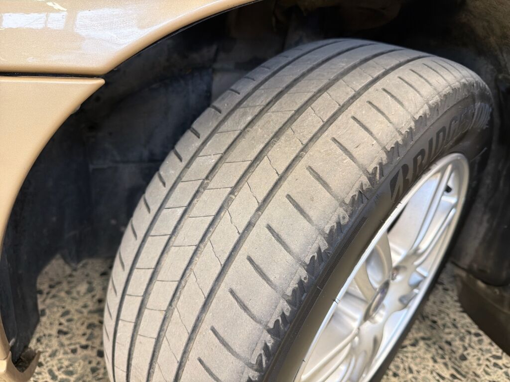 Volvo S60 2008 Keltainen