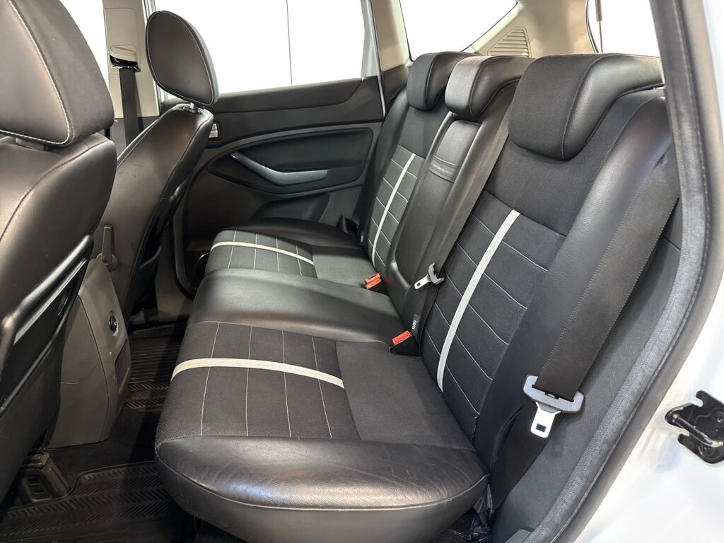 Ford Kuga 2009 Valkoinen