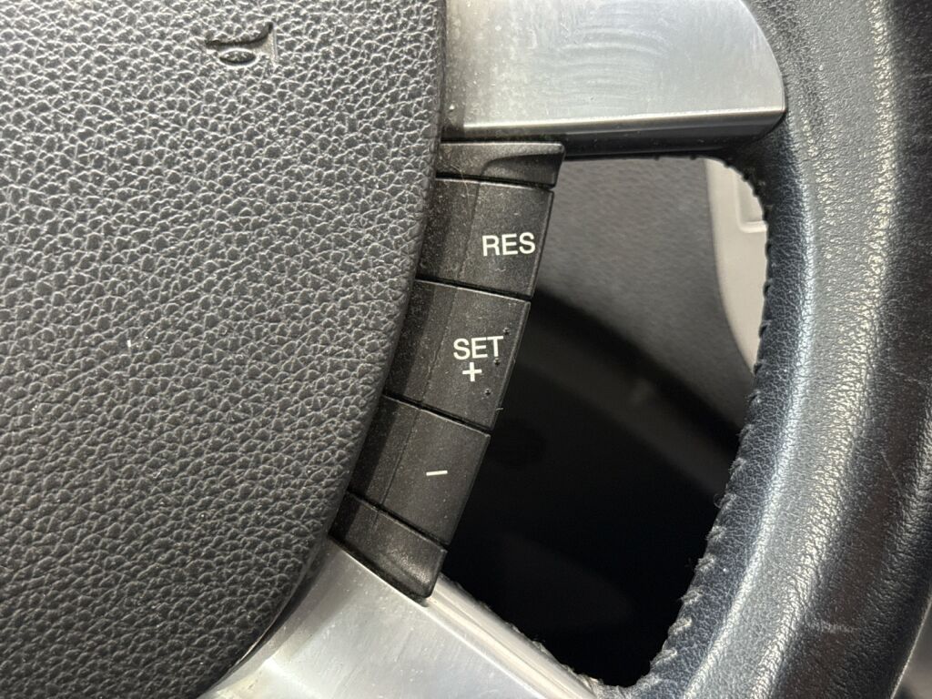 Ford Kuga 2009 Valkoinen