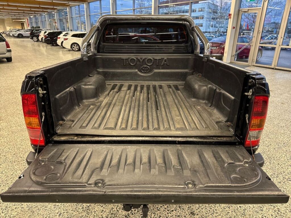 Toyota Hilux 2006 Musta