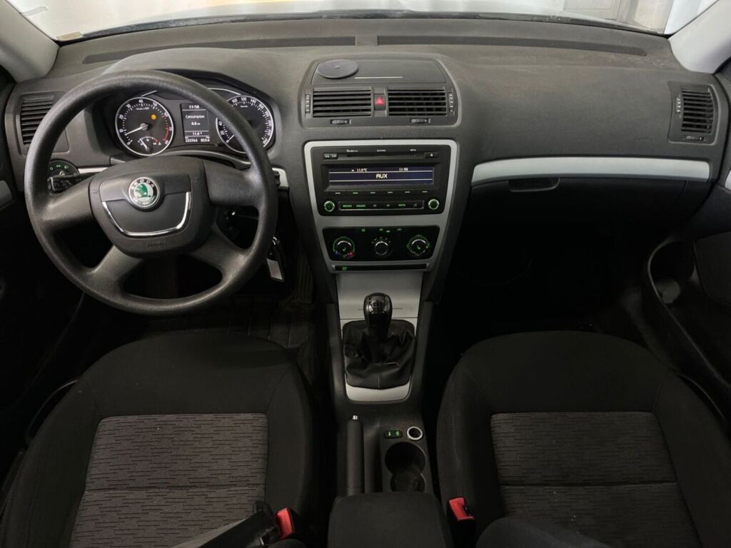 Skoda Octavia 2009 Harmaa