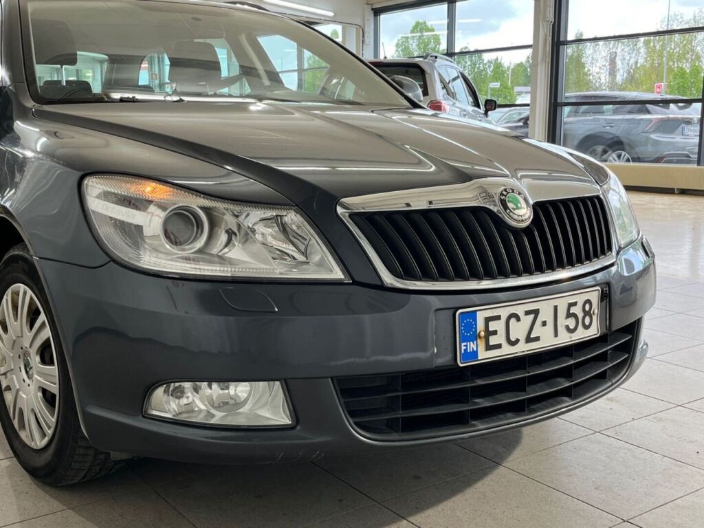 Skoda Octavia 2009 Harmaa