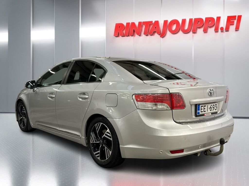 Toyota Avensis 2009 Hopea