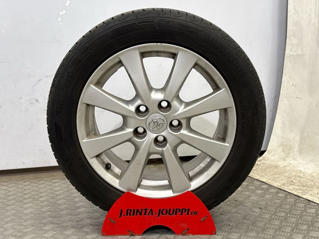 Toyota Avensis 2009 Hopea