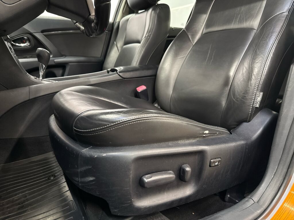 Toyota Avensis 2009 Hopea