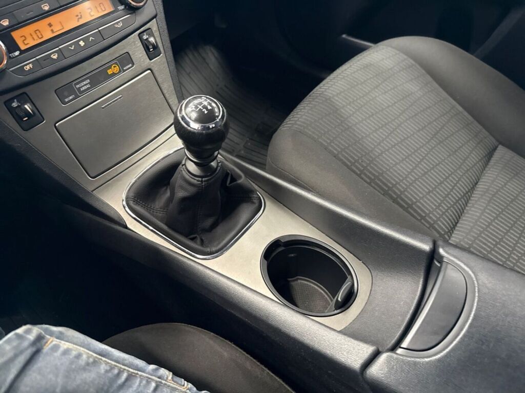 Toyota Avensis 2009 Sininen