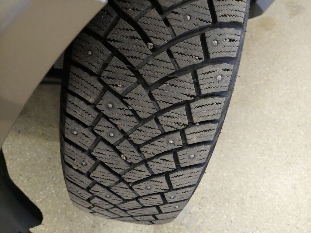 Mercedes-Benz GLK 2009 Ruskea (beige)