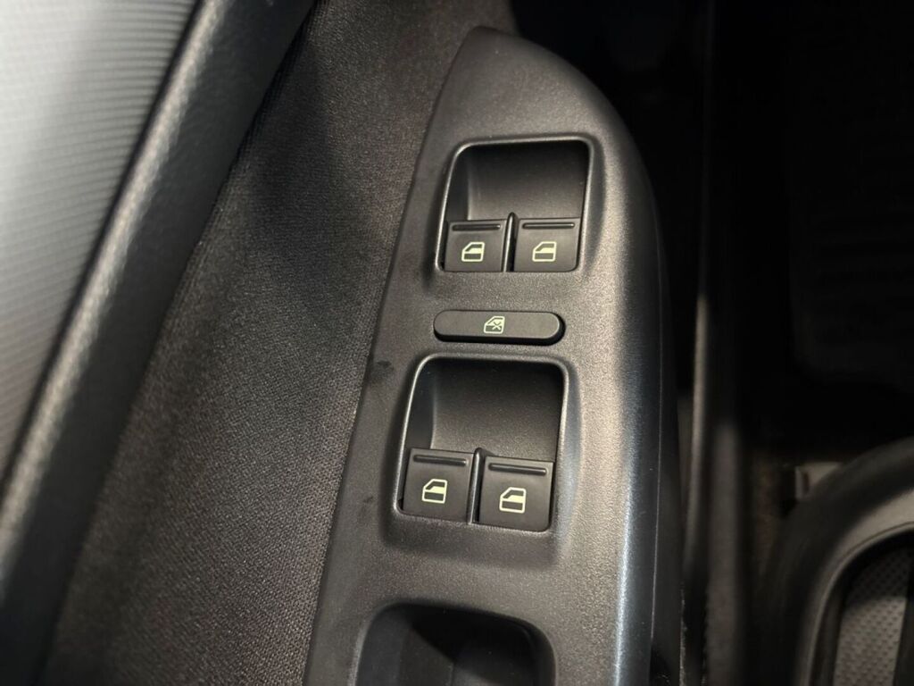 Skoda Octavia 2009 Musta