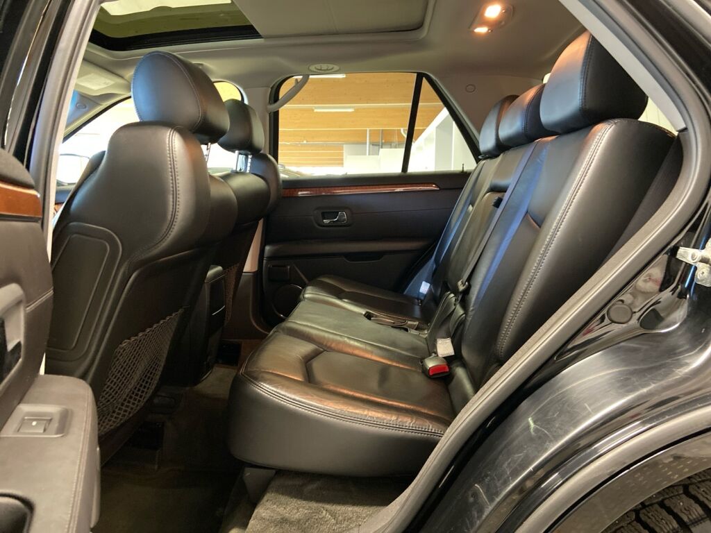 Cadillac SRX 2009 Musta