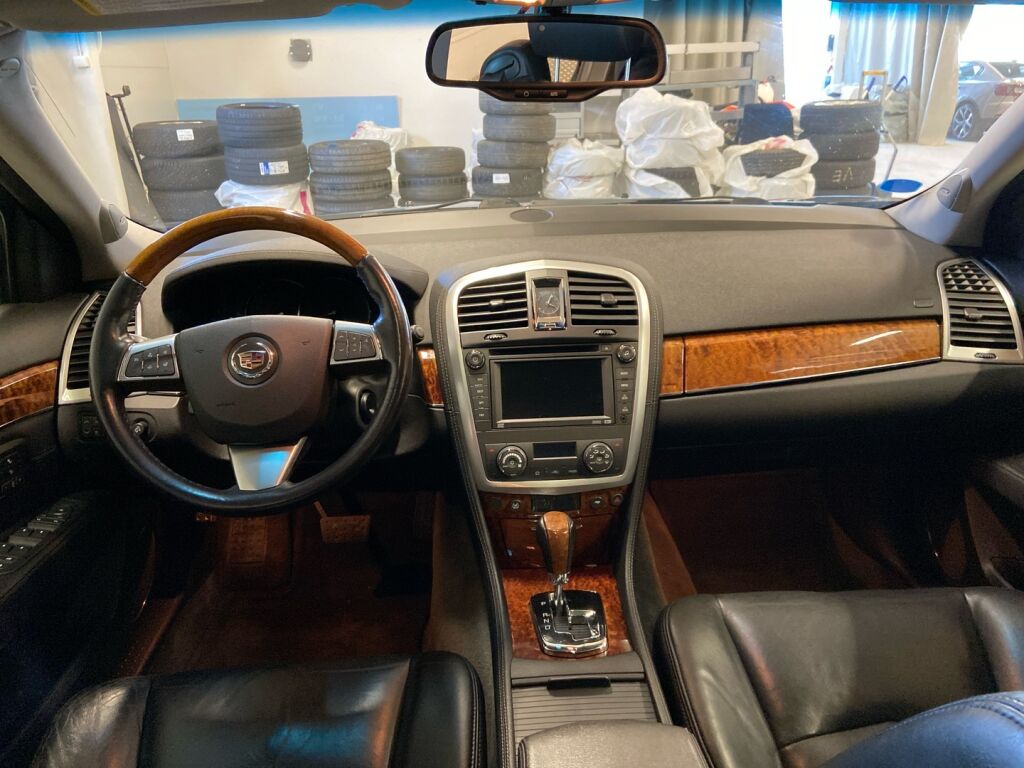 Cadillac SRX 2009 Musta