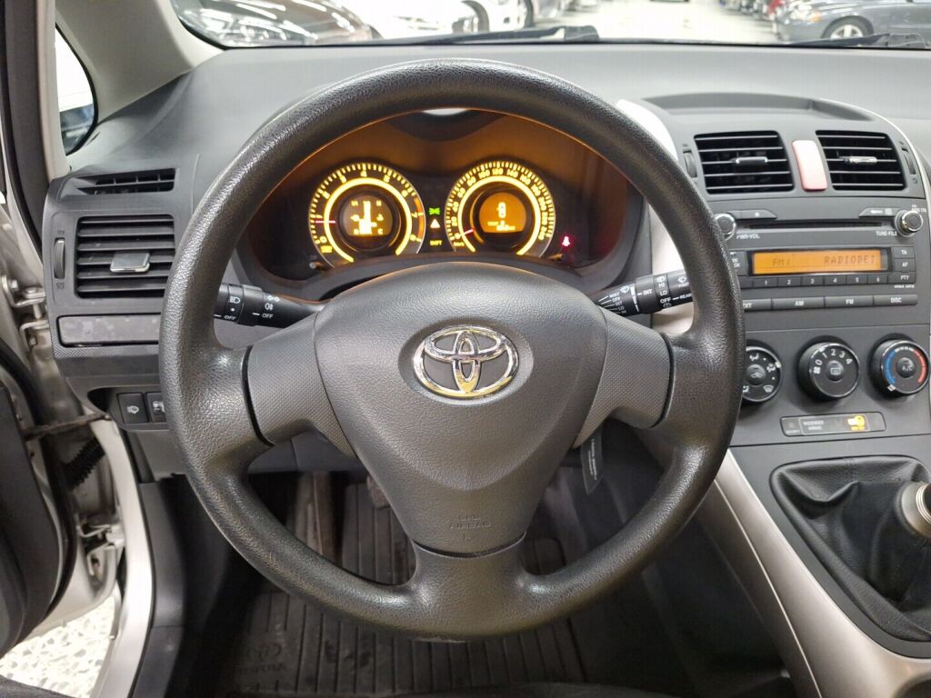 Toyota Auris 2007 Hopea