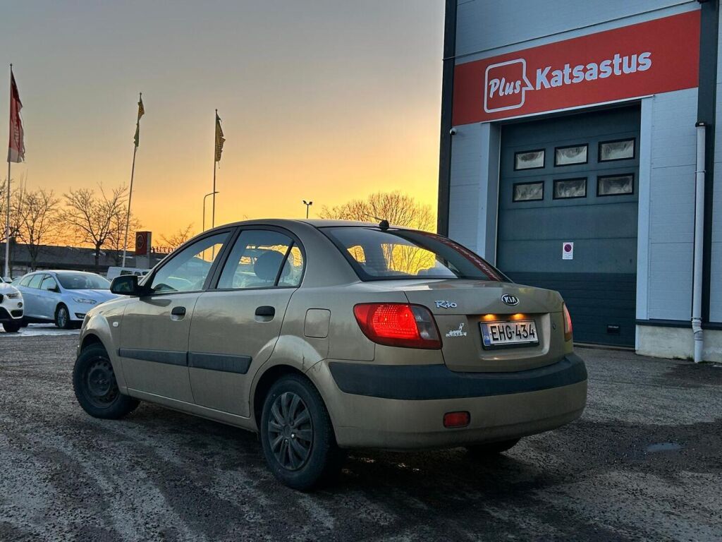 Kia Rio 2008 Ruskea (beige)