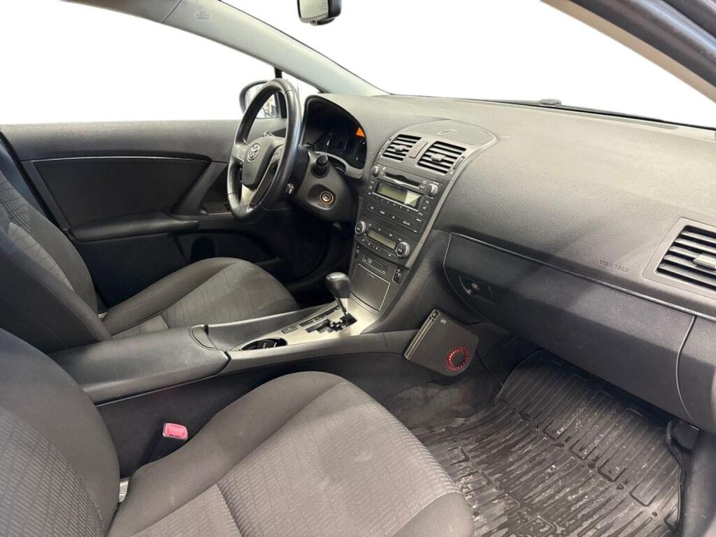 Toyota Avensis 2009 Harmaa