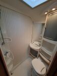 Dethleffs Globetrotter Premium Class A 230 2001 Valkoinen