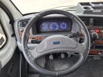 Dethleffs Globetrotter Premium Class A 230 2001 Valkoinen