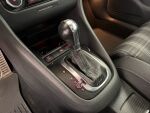 Volkswagen Golf 2010 Punainen
