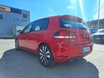 Volkswagen Golf 2010 Punainen