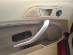 Ford Fiesta 2009 Punainen