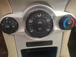 Ford Fiesta 2009 Punainen