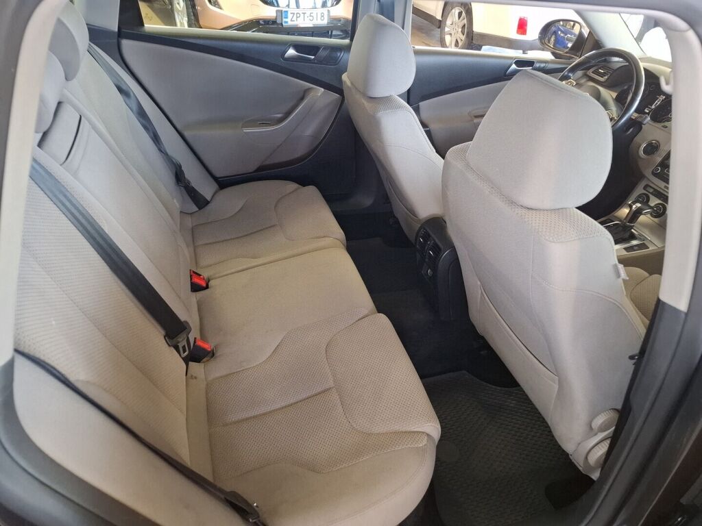 Volkswagen Passat 2009 Ruskea (beige)