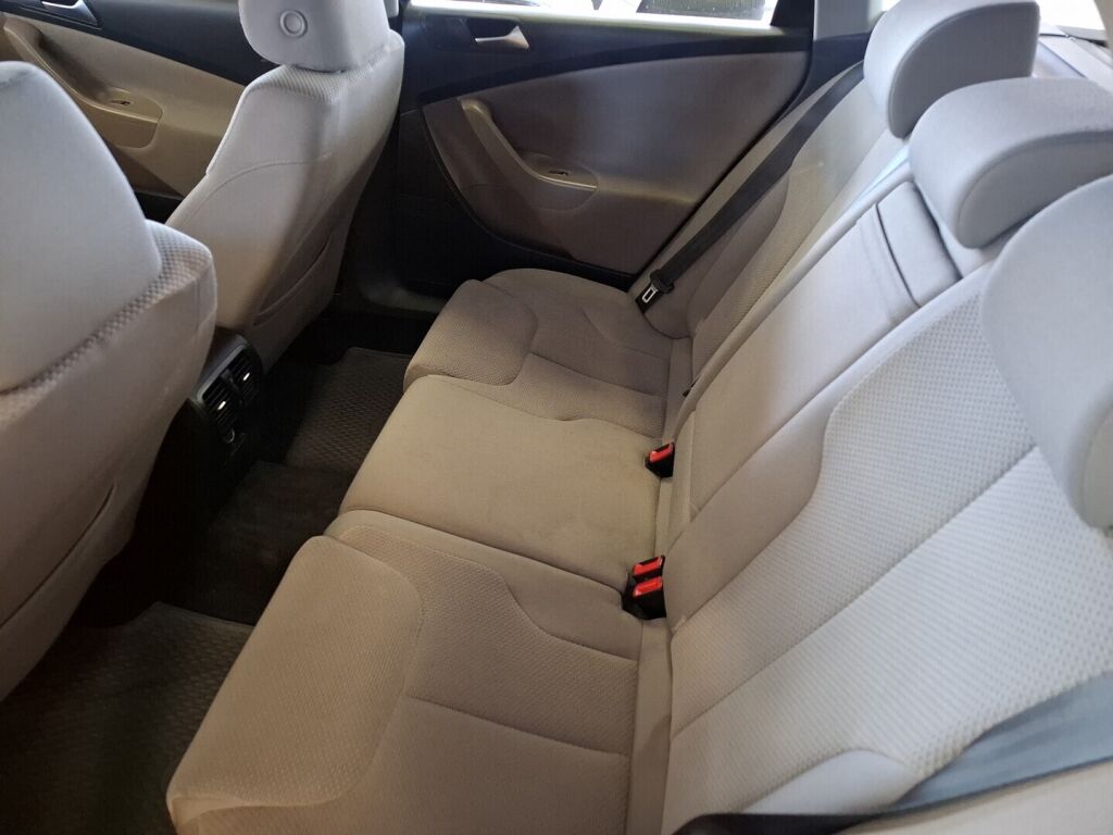 Volkswagen Passat 2009 Ruskea (beige)