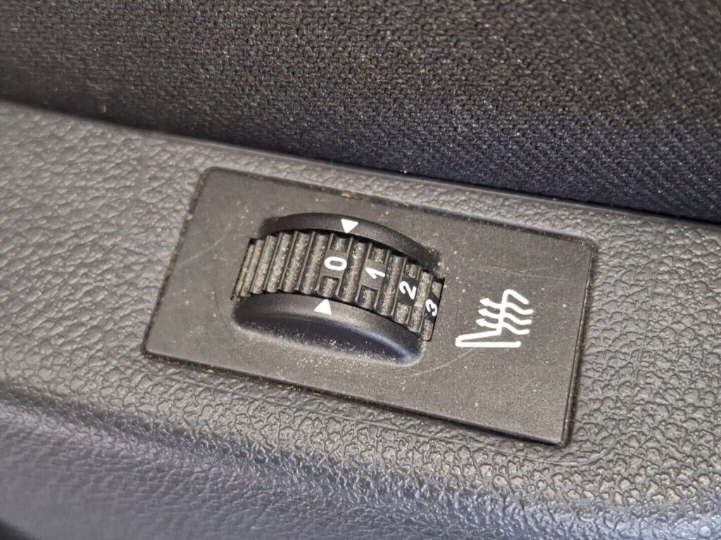 Peugeot 3008 2010 Musta