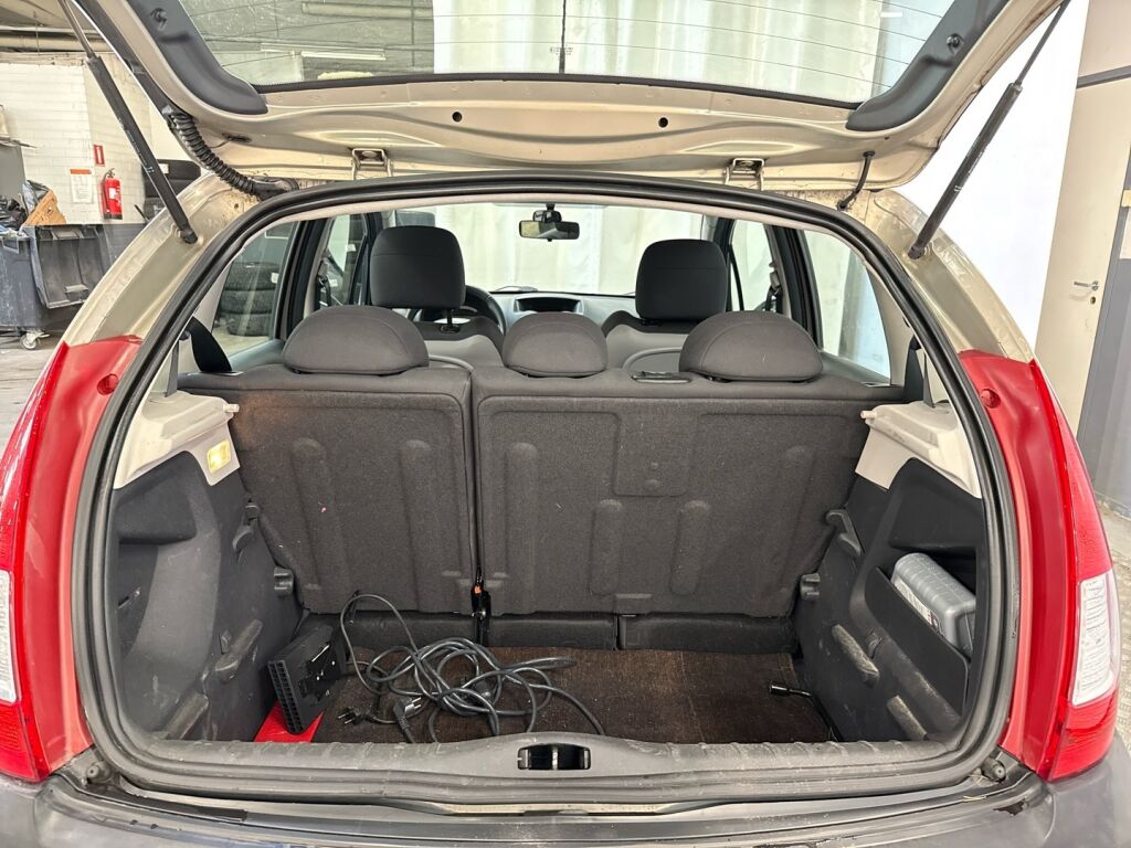 Citroen C3 2006 Ruskea (beige)