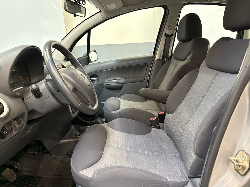 Citroen C3 2006 Ruskea (beige)
