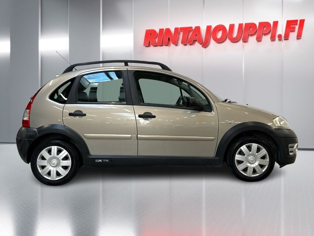 Citroen C3 2006 Ruskea (beige)