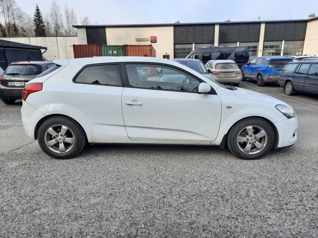 Kia ProCeed 2010 Valkoinen