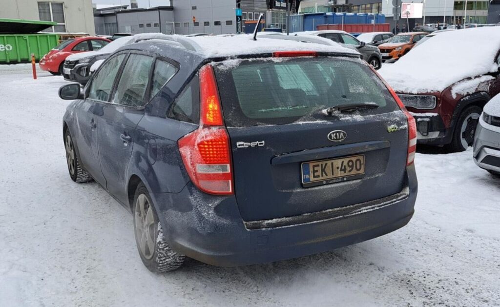 Kia Ceed 2010 Sininen