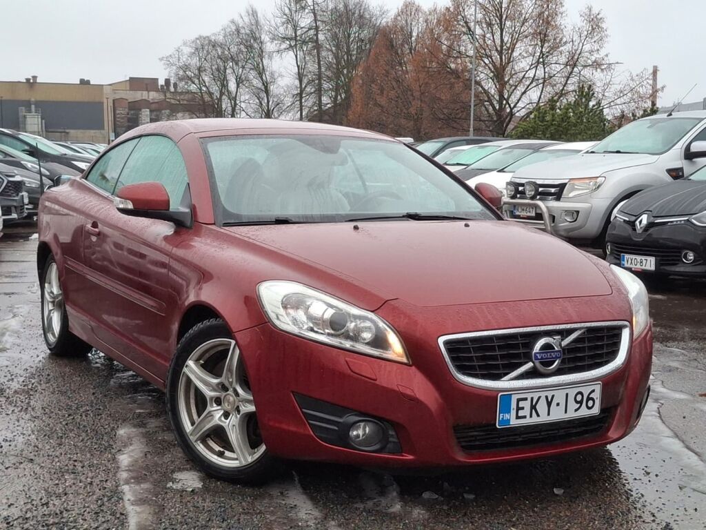 Volvo C70 2010 Punainen