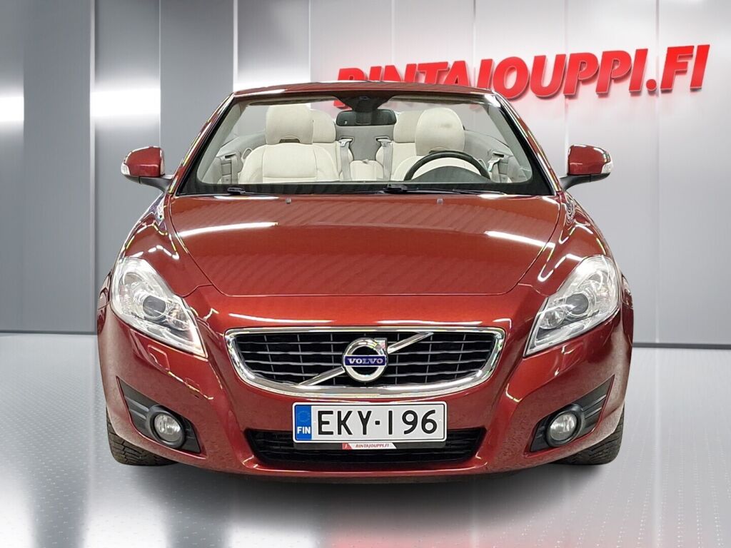 Volvo C70 2010 Punainen