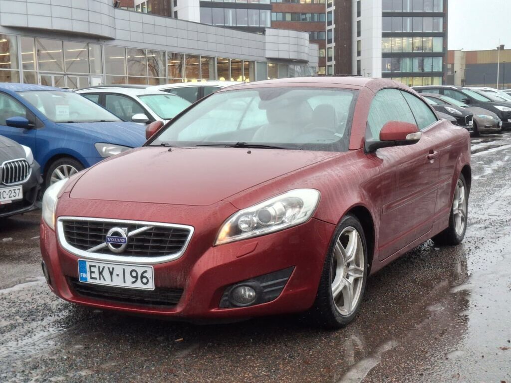 Volvo C70 2010 Punainen