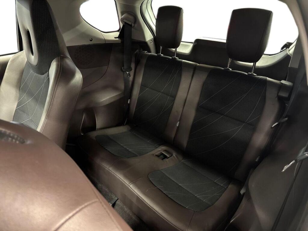 Toyota iQ 2010 Metallinhohto Valkoinen