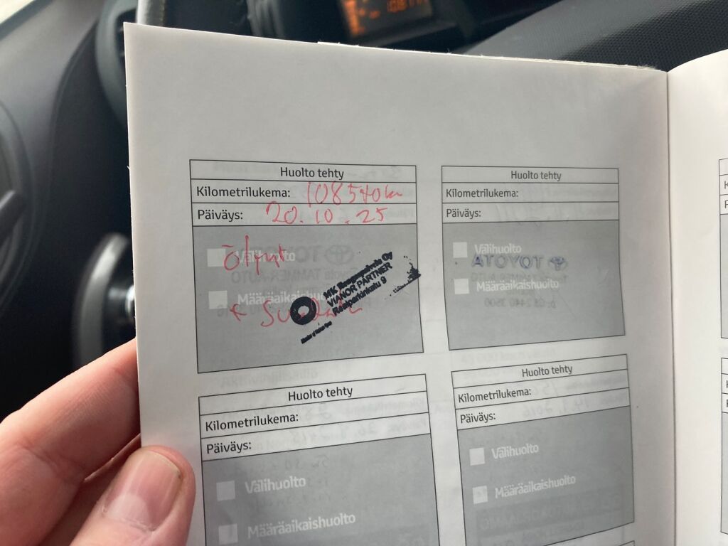 Toyota iQ 2010 Metallinhohto Valkoinen