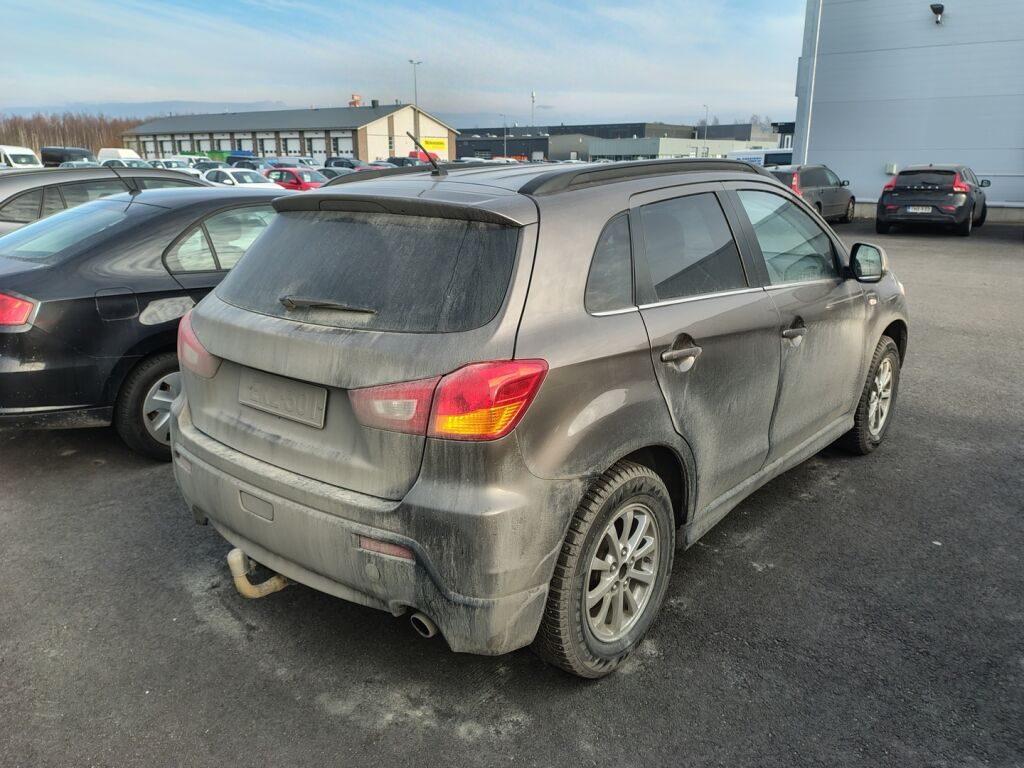 Mitsubishi ASX 2010 Ruskea (beige)