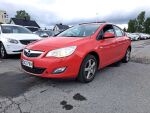 Opel Astra 2010 Punainen